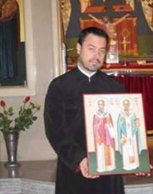 Αυτός είναι ο Έλληνας ιερέας που δέχθηκε δολοφονική επίθεση στη Λιόν | tanea.gr