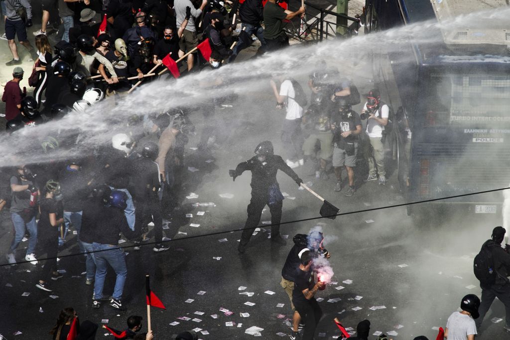 Δίκη Χρυσής Αυγής: Κόντρα Χρυσοχοΐδη – ΣΥΡΙΖΑ για τα επεισόδια στο Εφετείο