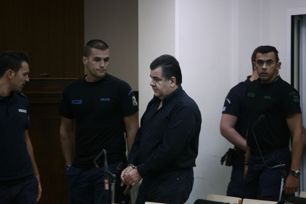Χρυσή Αυγή : Στη ΓΑΔΑ ο καταδικασθείς δολοφόνος Γιώργος Ρουπακιάς