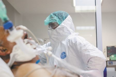 Παγώνη : Τα νοσοκομεία δεν θα μπορέσουν να διαχειριστούν τα 2.000 κρούσματα την ημέρα