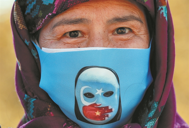 Ναι, σήμερα θα μιλήσουμε για τους Ουιγούρους