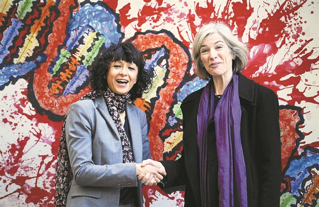 Βραβείο Νομπέλ Χημείας στις εφευρέτριες των γενετικών ψαλιδιών