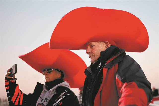 Κόκκινη οφθαλμαπάτη, το σενάριο του χάους