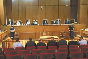 Η ώρα της κρίσης για πολύκροτες δίκες