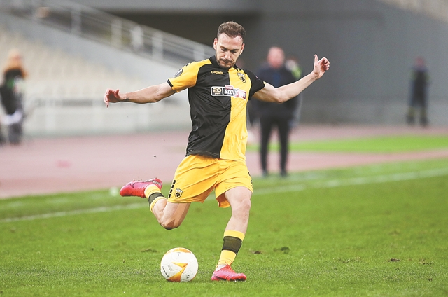 Εξω εσύ, μέσα εσύ