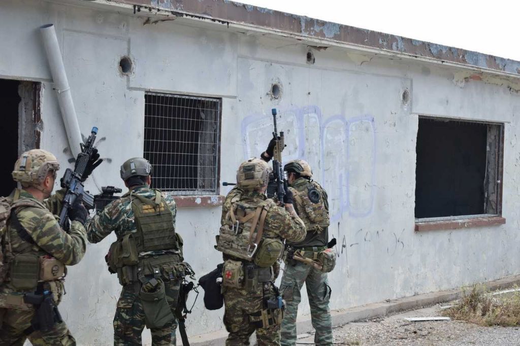 Συνεκπαίδευση μονάδων ειδικών επιχειρήσεων των ΕΔ της Ελλάδας και της Βόρειας Μακεδονίας