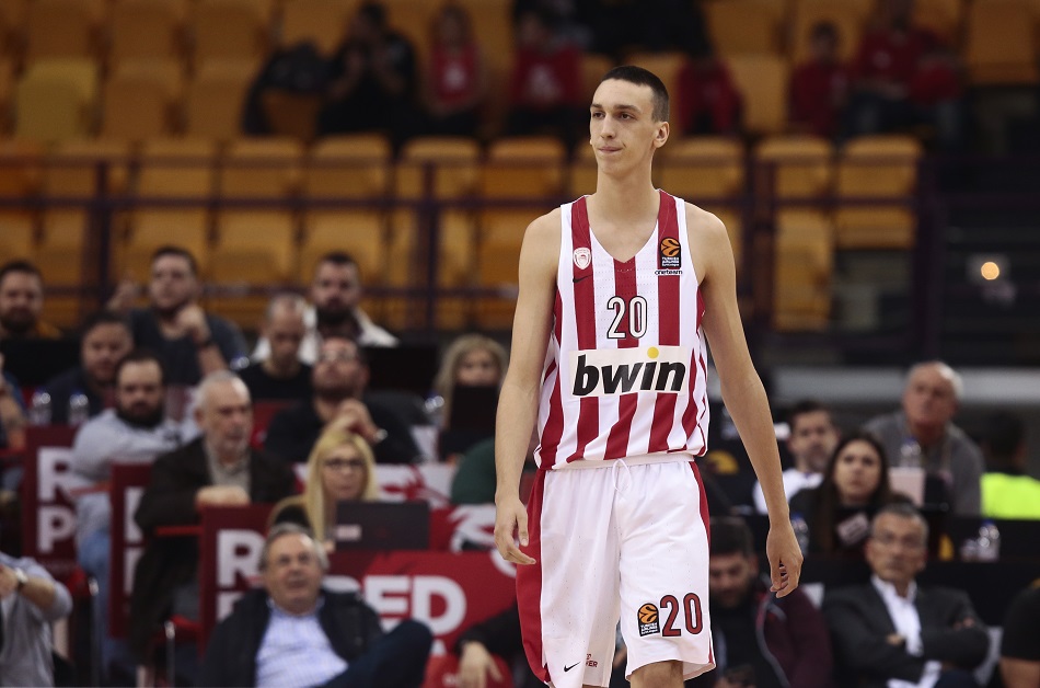 «Ενδιαφέρον των Θάντερ για Ποκουσέφσκι»