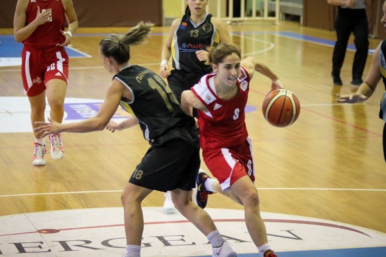 Κύπελλο Γυναικών: Ο Ολυμπιακός συνέτριψε με 121-37 τους Πάνθηρες Καβάλας | tanea.gr