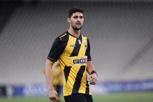 ΑΕΚ: Θέλει να ανανεώσει και να πάει δανεικός στην Πολωνία ο Αλμπάνης