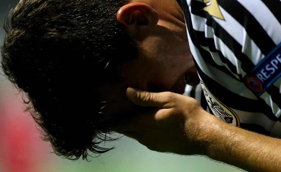 Όταν το αγνοείς, το ποδόσφαιρο σε τιμωρεί: Η αποτυχία των Δικεφάλων και η εξαίρεση του Ολυμπιακού