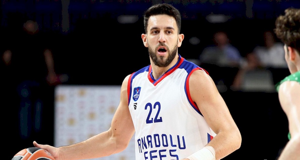 Μίσιτς: «Σκληρός και έμπειρος ο Ολυμπιακός»