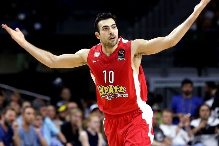 Σλούκας : «Γι’ αυτό γύρισα στον Ολυμπιακό»