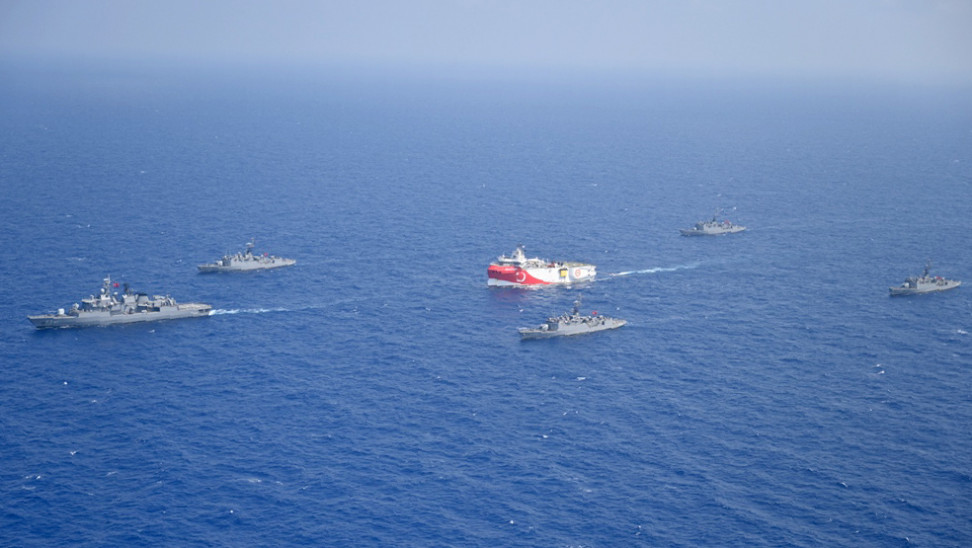Oruc Reis: Ο ρόλος των πολεμικών πλοίων που το συνοδεύουν – Τι μπορεί να κάνει το ελληνικό ΠΝ