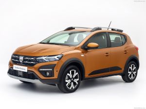 DACIA SANDERO & LOGAN: Ενα σκαλί πιο πάνω