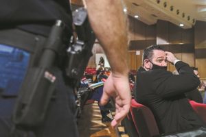 Τα τρικ τελείωσαν, οι ποινές έρχονται