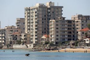 Ρωσία: Το Κρεμλίνο καταδικάζει την απόφαση των Τουρκοκυπρίων για τα Βαρώσια