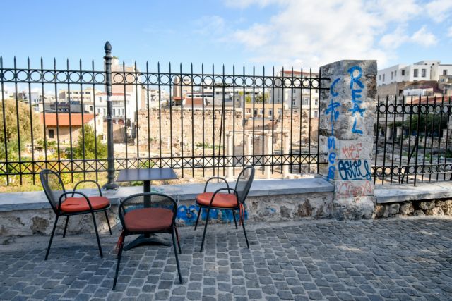 Κοροναϊός: Ποια μέτρα πρότειναν οι λοιμωξιολόγοι στον πρωθυπουργό – Τι διχάζει τους ειδικούς