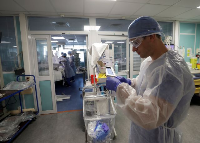 Κοροναϊός: Σαρώνει τη Γαλλία – 49 νέοι θάνατοι και σχεδόν 17.000 νέα κρούσματα