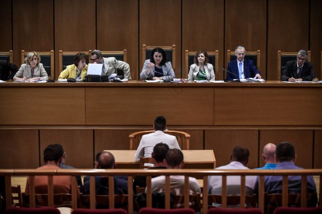 Ιωάννης Καζαντζόγλου: Ο συνοδηγός στο αυτοκινήτου του Ρουπακιά