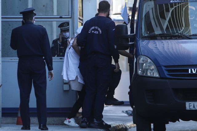 Βενετία Πόπορη: Ποια είναι η χρυσαυγίτισσα αστυνομικός που καταδικάστηκε | tanea.gr