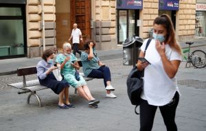 Νέα μέτρα ανακοινώνει στην Ιταλία ο Κόντε