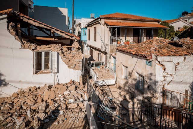 Σεισμός στη Σάμο : Η επόμενη μέρα μετά το χτύπημα του Εγκέλαδου | tanea.gr