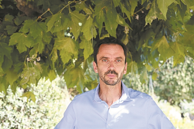 Φεύγει από το τιμόνι της «Le Monde» o Λικ Μπρονέρ