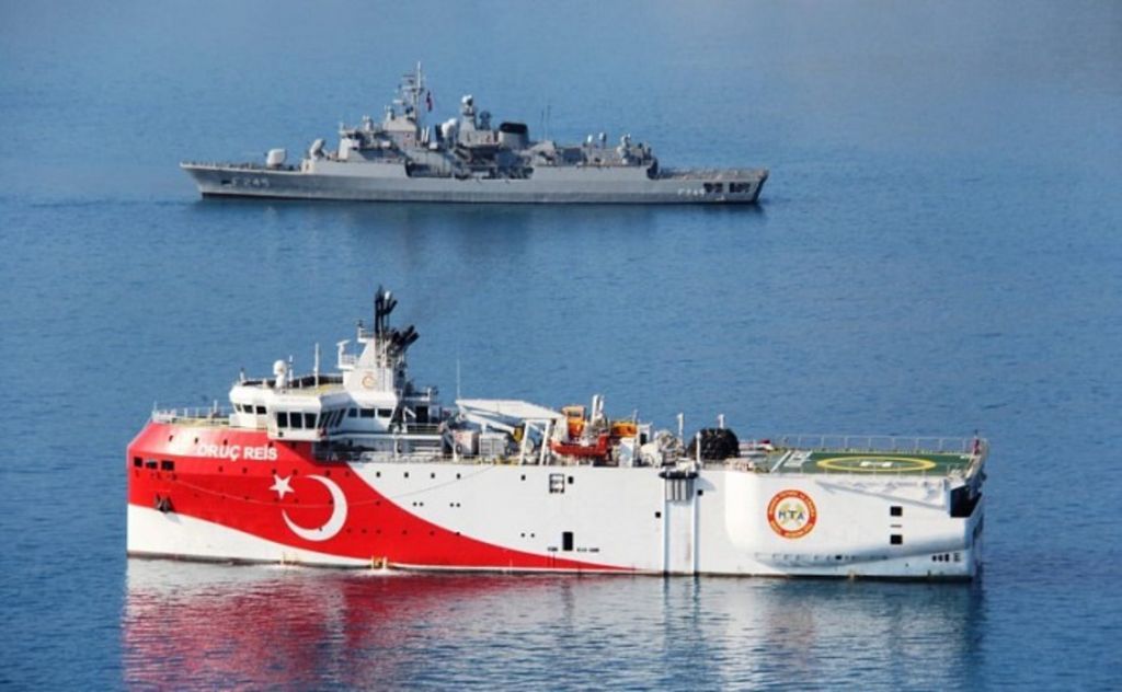 Oruc Reis: Στην περιοχή της παράνομης Navtex πλέει τουρκικό πλοίο
