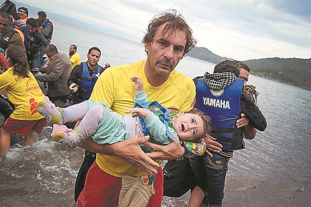 Διασώσεις στον Σχινιά