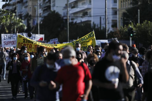 Απεργία ΑΔΕΔΥ : Κυκλοφοριακό χάος στο κέντρο – Κλειστοί δρόμοι, καθυστερήσεις στα ΜΜΜ