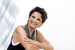 «Σπίτι με το Mega»: Απόψε στις 23:10 με την Άλκηστη Πρωτοψάλτη