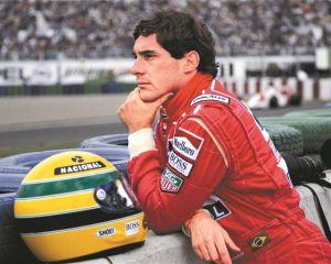 Ο θρύλος της F1 γιορτάζει στις πίστες άλλων αιθέρων