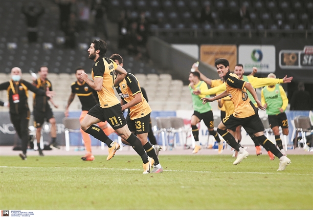 Με το βλέμμα στην πρόκριση