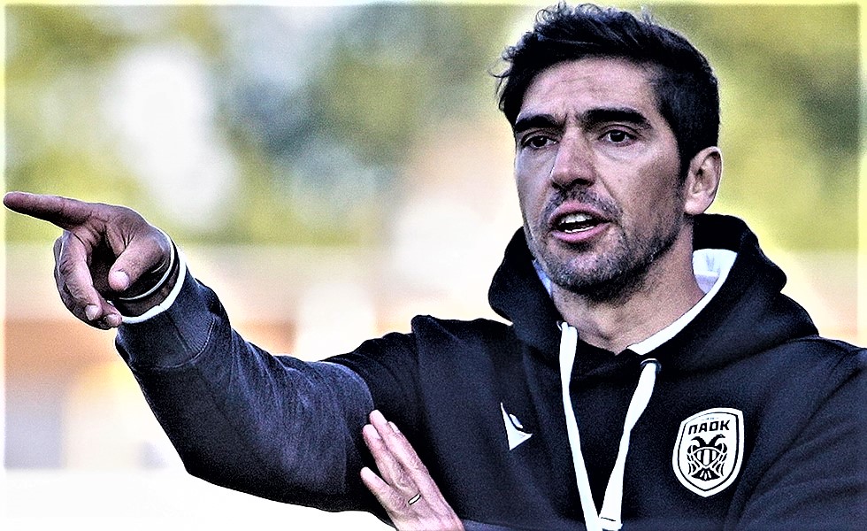 ΠΑΟΚ: Αποχαιρέτησε δακρυσμένος ο Φερέιρα