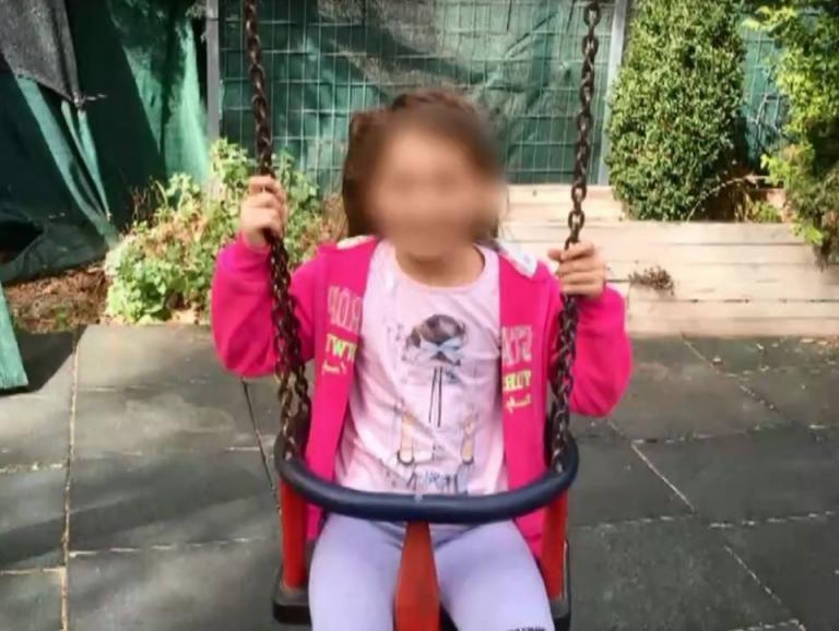 Ξεσπά ο πατέρας της 8χρονης Αλεξίας στο MEGA : «Το παιδί μου έμεινε ανάπηρο» | tanea.gr