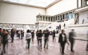 Κορωνοϊός στον «θρόνο του Βάαλ»