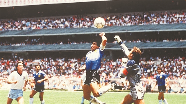 Βλέποντας και κάνοντας