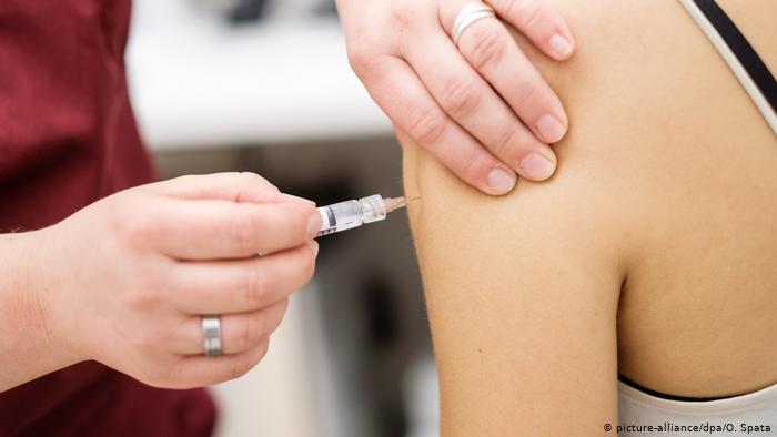 Γιατί είναι διπλά χρήσιμος φέτος ο εμβολιασμός ενάντια στη γρίπη | tanea.gr