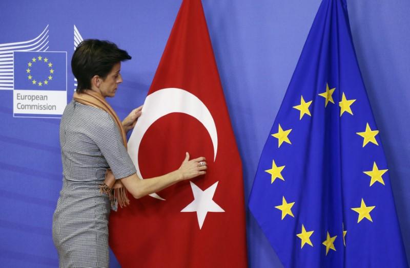 Η Ελλάδα ζητά την αναστολή της τελωνειακής ένωσης ΕΕ – Τουρκίας