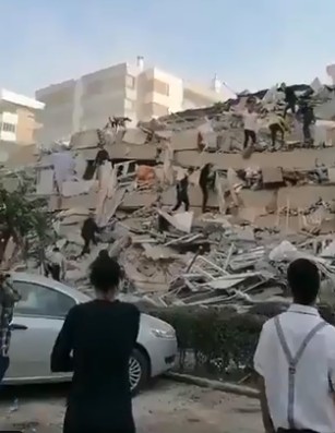 Σεισμός : Συγκλονιστικές εικόνες από τη Σμύρνη μετά το χτύπημα του Εγκέλαδου | tanea.gr