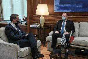 Μητσοτάκης – Ράντεφ : Συζήτησαν για τις προκλήσεις της Τουρκίας