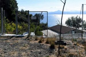 «Ή με εμένα ή με κανέναν» συνήθιζε να λέει στην άτυχη 43χρονη ο δράστης της διπλής δολοφονίας στο Λουτράκι