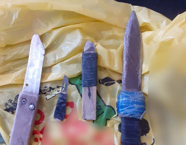 Φυλακές Κορυδαλλού : Μαχαίρια, κατσαβίδια και σουβλιά έκρυβαν σε ειδικό χώρο οι κρατούμενοι | tanea.gr
