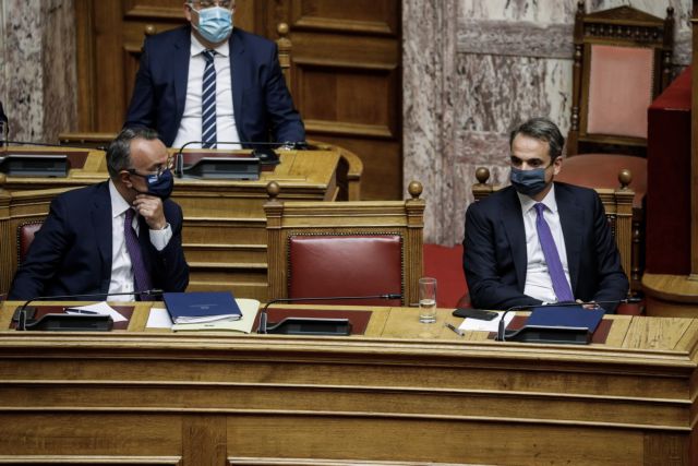 Πρόταση μομφής κατά Σταϊκούρα: Παρακολουθήστε την ομιλία Μητσοτάκη