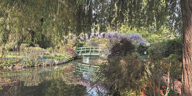 Ο Μονέ σε… διαδικτυακό περίπατο στον κήπο