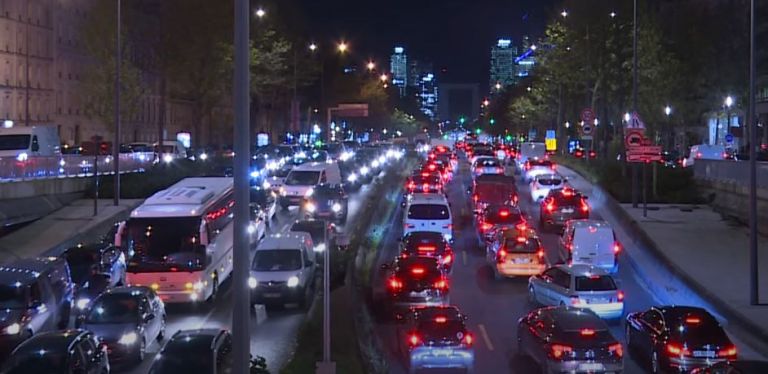 Γαλλία : Κυκλοφοριακό κομφούζιο στο Παρίσι λίγο πριν εφαρμοστεί το lockdown | tanea.gr