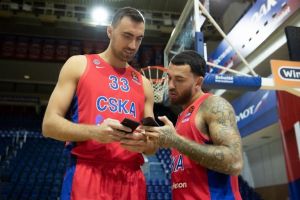 ΤΣΣΚΑ Μόσχας: Βρέθηκαν θετικοί στον κοροναϊό οι Μιλουτίνοβ, Στρέλνιεκς και Αντόνοφ