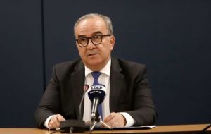 Παπαθανάσης : Δεν θα επιβληθεί οριζόντιο lockdown