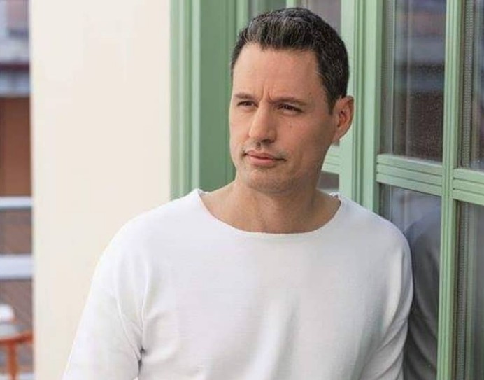 Γρηγόρης Πετράκος : Ξεσάλωσε το Τwitter για την… «επιστημονική έρευνά» του για τον κοροναϊό