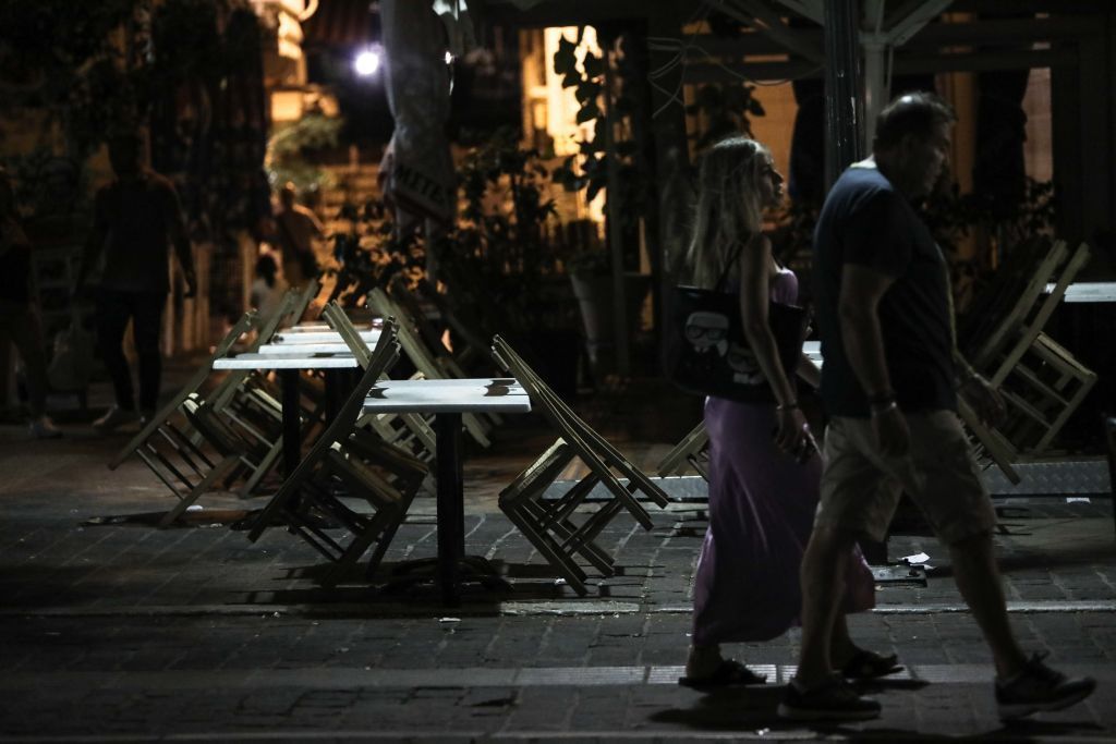 Αυστηροί έλεγχοι σε περιοχές με υψηλά ποσοστά παράβασης των μέτρων